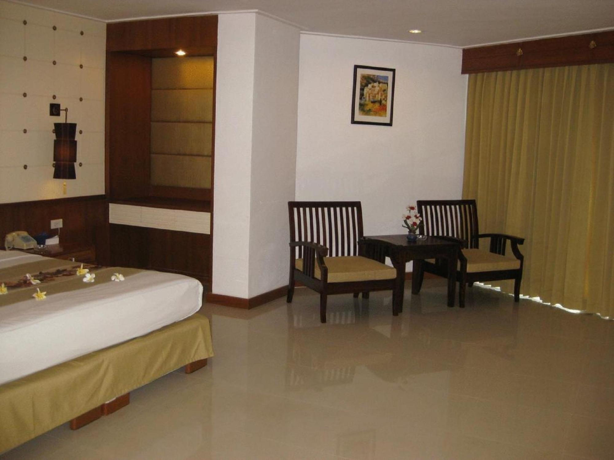 Royal Twins Palace Hotel Pattaya Εξωτερικό φωτογραφία