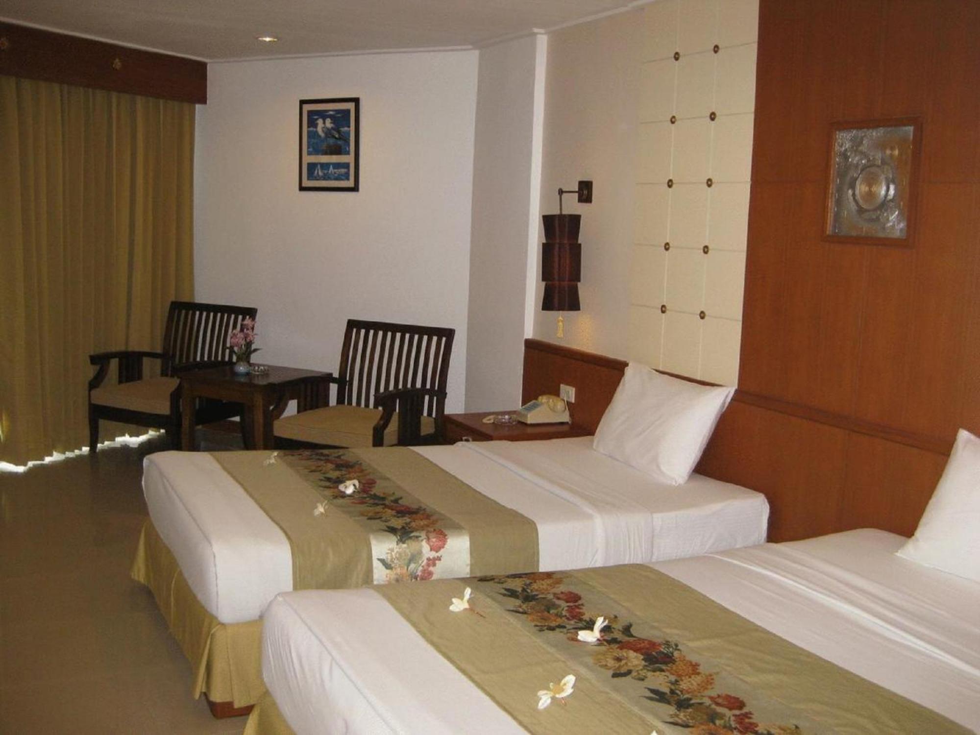 Royal Twins Palace Hotel Pattaya Εξωτερικό φωτογραφία