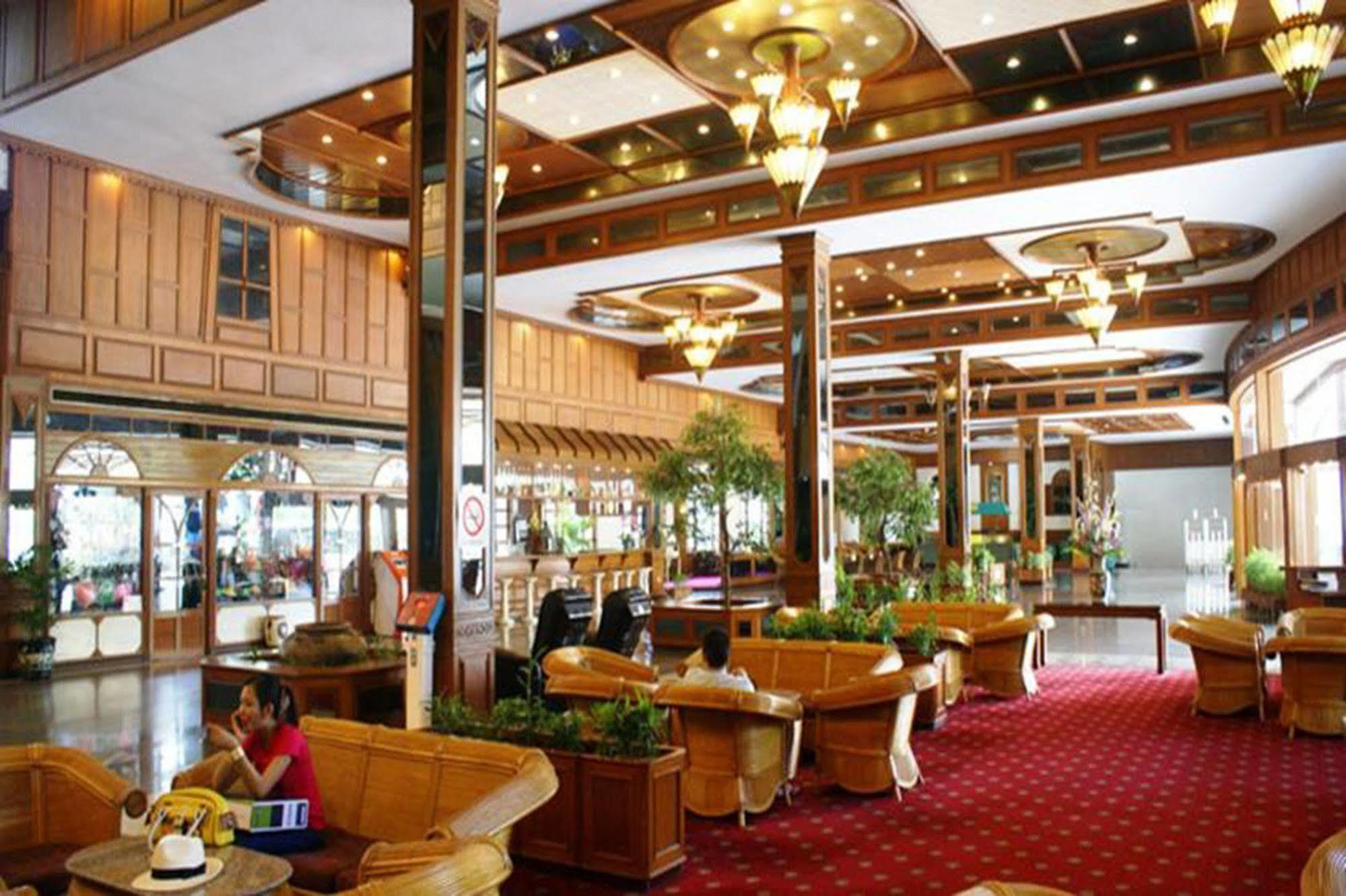 Royal Twins Palace Hotel Pattaya Εξωτερικό φωτογραφία
