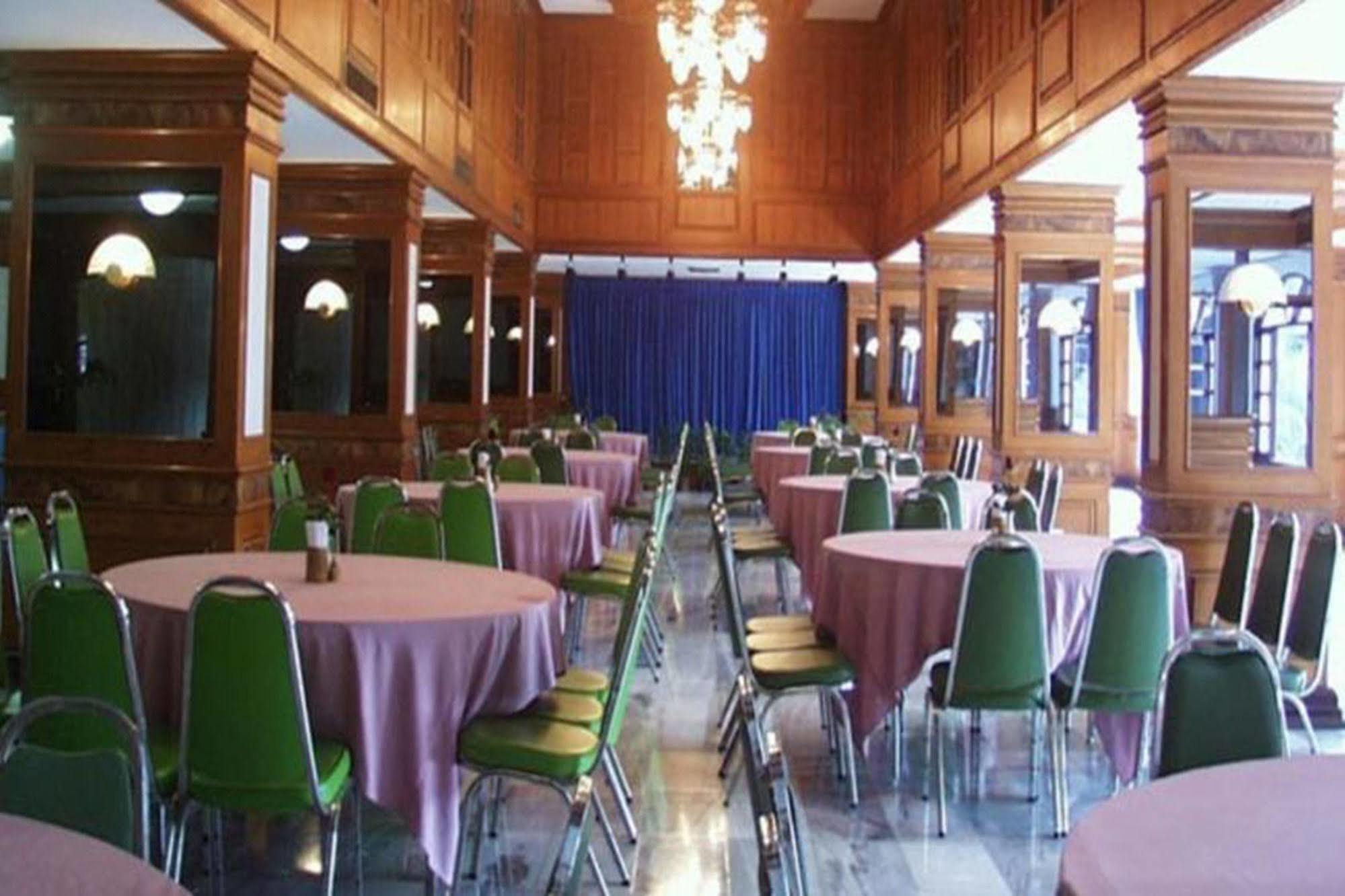 Royal Twins Palace Hotel Pattaya Εξωτερικό φωτογραφία