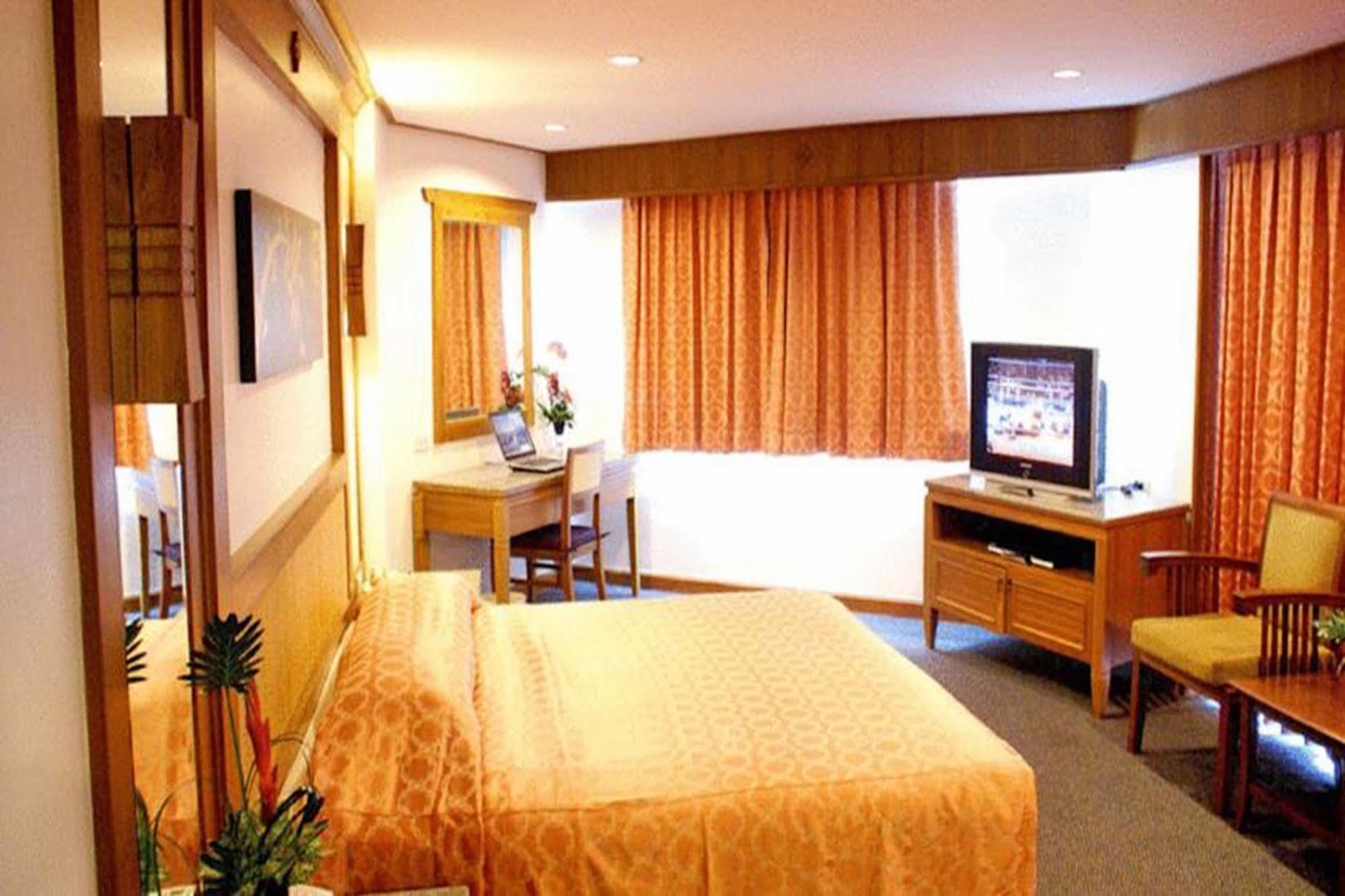 Royal Twins Palace Hotel Pattaya Εξωτερικό φωτογραφία