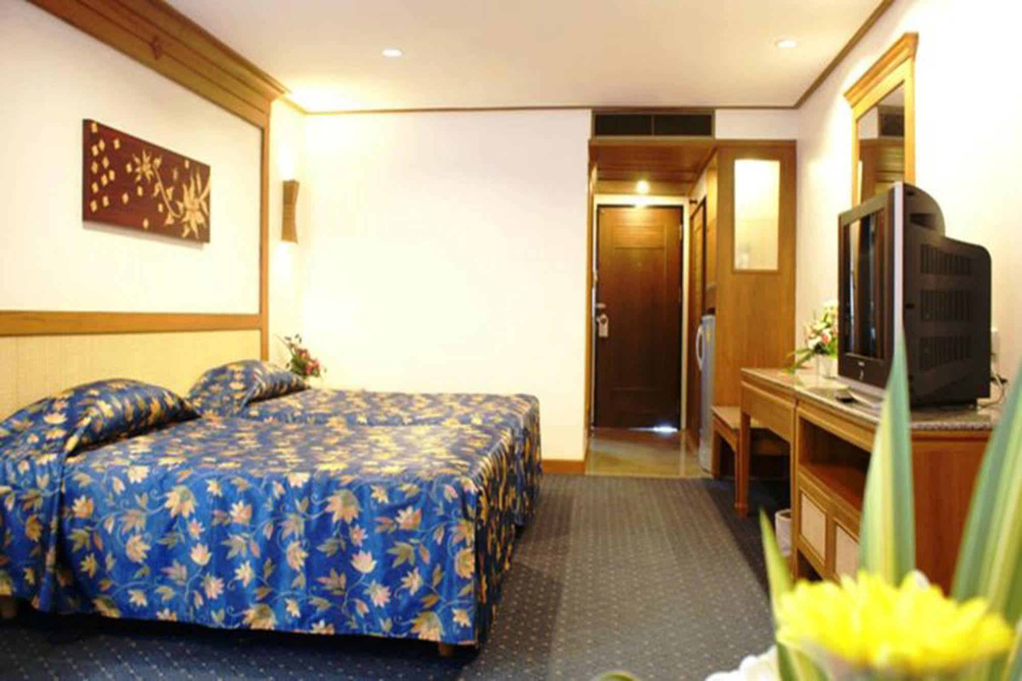 Royal Twins Palace Hotel Pattaya Εξωτερικό φωτογραφία