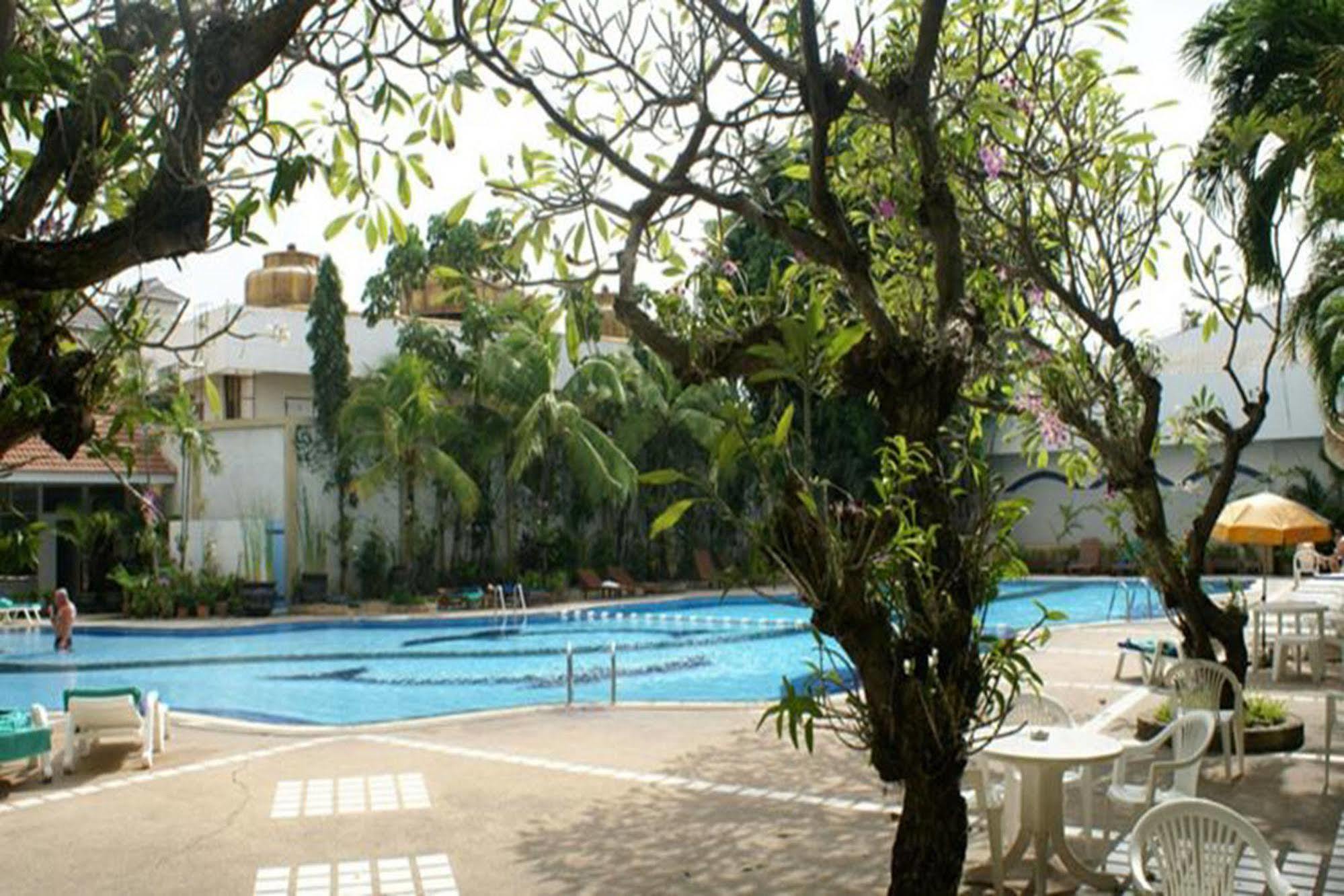 Royal Twins Palace Hotel Pattaya Εξωτερικό φωτογραφία