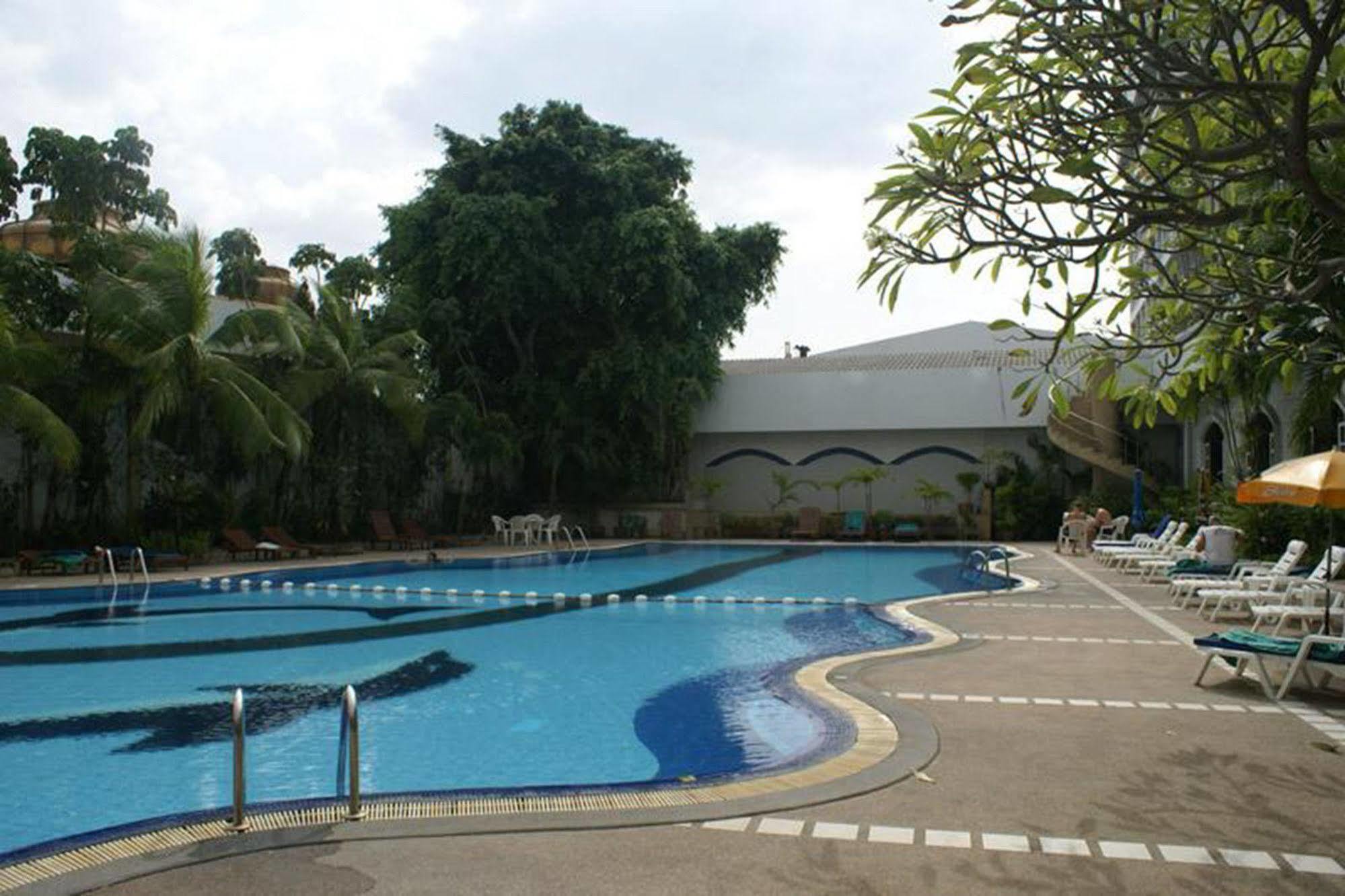 Royal Twins Palace Hotel Pattaya Εξωτερικό φωτογραφία
