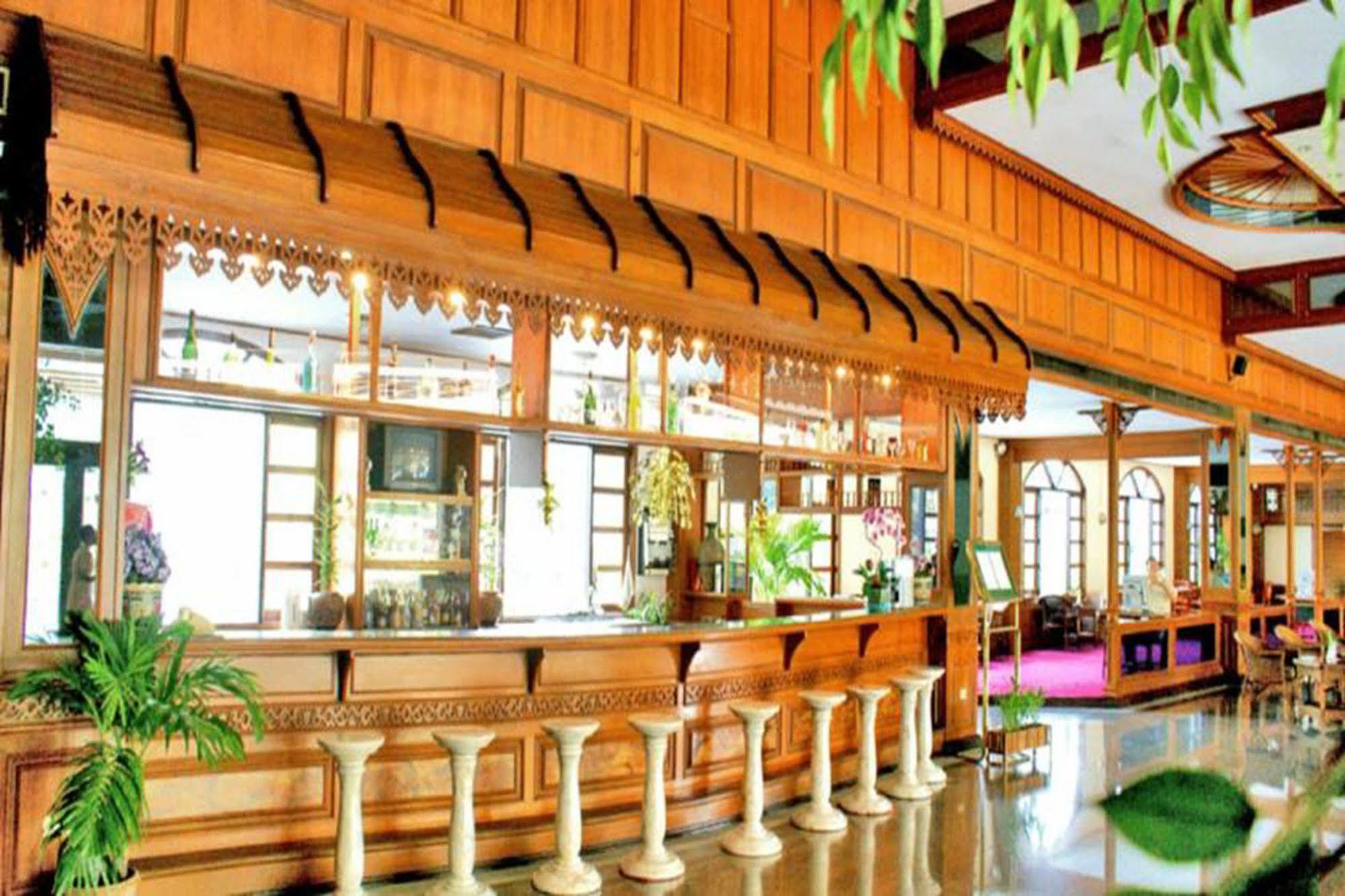 Royal Twins Palace Hotel Pattaya Εξωτερικό φωτογραφία
